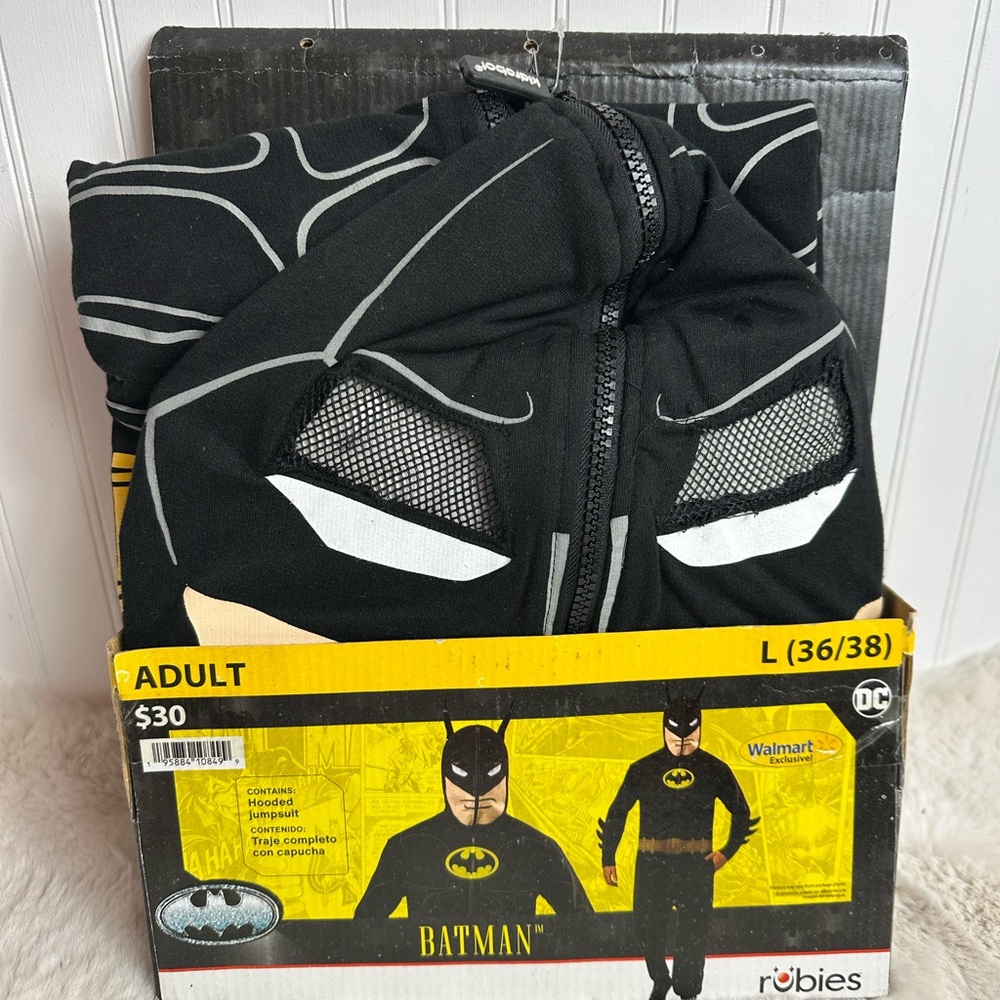 Rubie's  Batman Adult Costume. Size Large 36/38